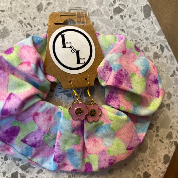 Handmade Watercolor Hearts Scrunchie with matching Flower Earrings - Picture 5 of 8